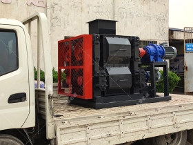 4PGT400x400不锈钢四辊嘿嘿视频在线观看发往山东