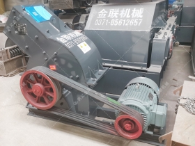 PC310X520锤式嘿嘿视频在线观看发往河南洛河破碎化工产品