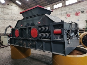 2PG1200x800型对辊嘿嘿视频在线观看发往湖北武汉