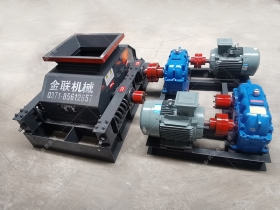 2PGC900X900大型双齿辊嘿嘿视频在线观看发往内蒙古乌海粉碎煤