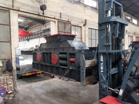 1500x800大型半自动液压对辊嘿嘿视频首页入口发货