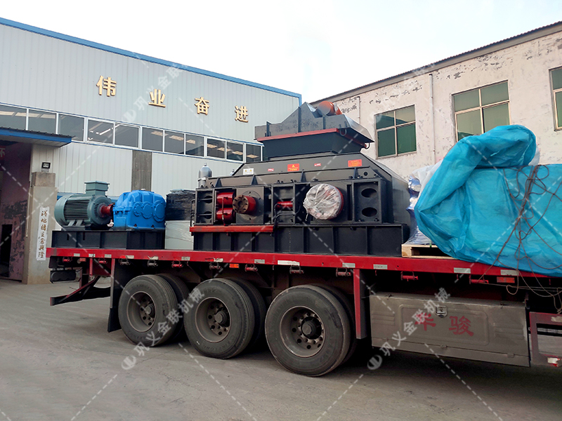 2PGY1200x800鹅卵石液压对辊嘿嘿视频首页入口发往重庆